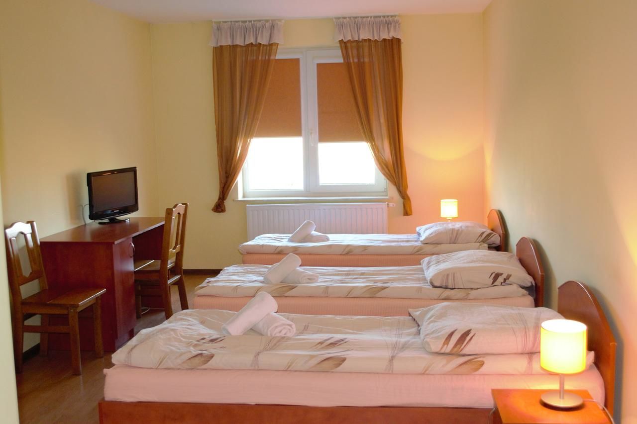 Отель Hotel i Restauracja Jaskolka Alojzów