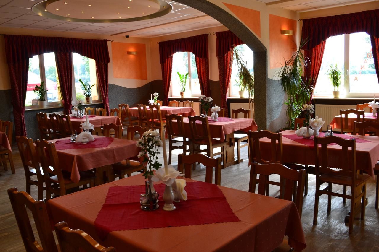 Отель Hotel i Restauracja Jaskolka Alojzów-19